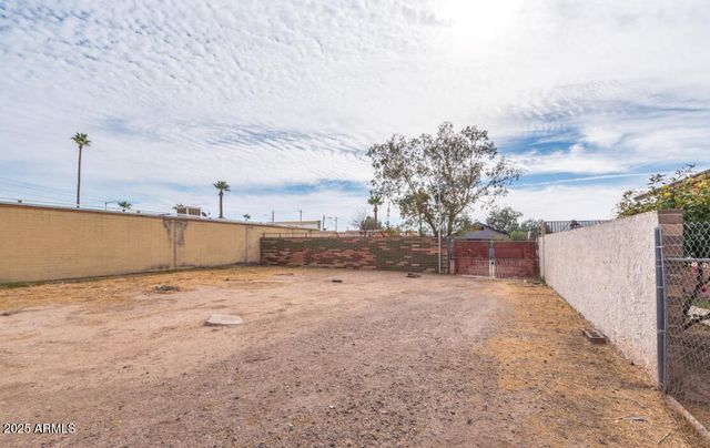 1714 W HADLEY Street 21, Phoenix, AZ 85007