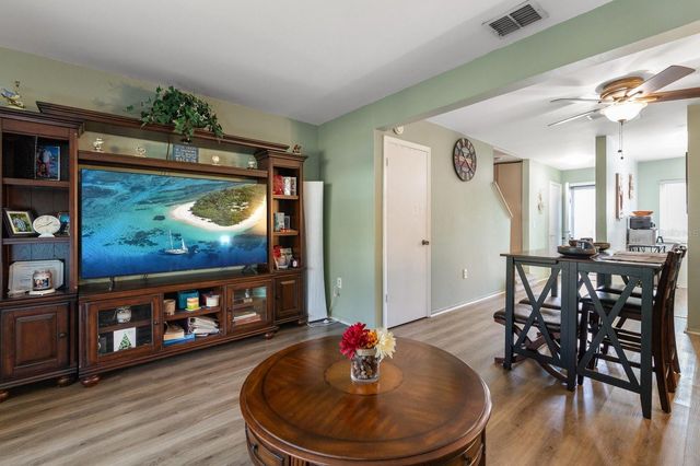 195 114TH AVENUE NE 195, St Petersburg, FL 33716