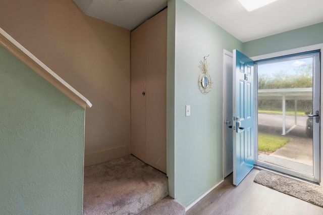 195 114TH AVENUE NE 195, St Petersburg, FL 33716