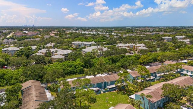 195 114TH AVENUE NE 195, St Petersburg, FL 33716