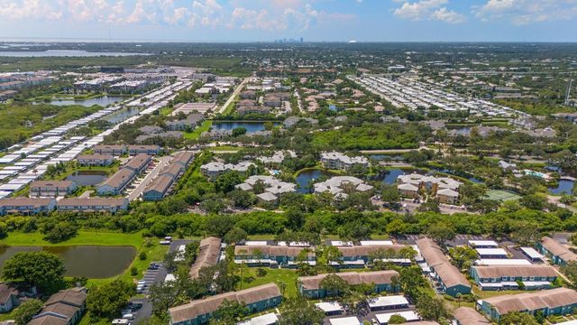 195 114TH AVENUE NE 195, St Petersburg, FL 33716