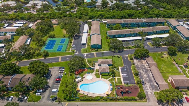 195 114TH AVENUE NE 195, St Petersburg, FL 33716