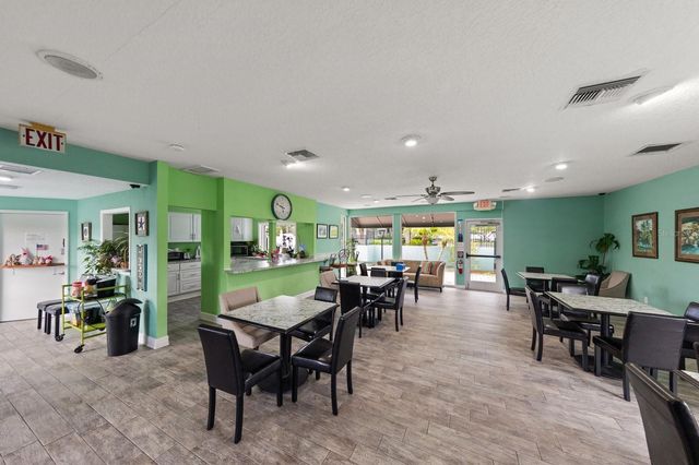 195 114TH AVENUE NE 195, St Petersburg, FL 33716