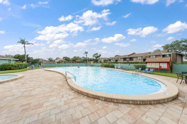 195 114TH AVENUE NE 195, St Petersburg, FL 33716