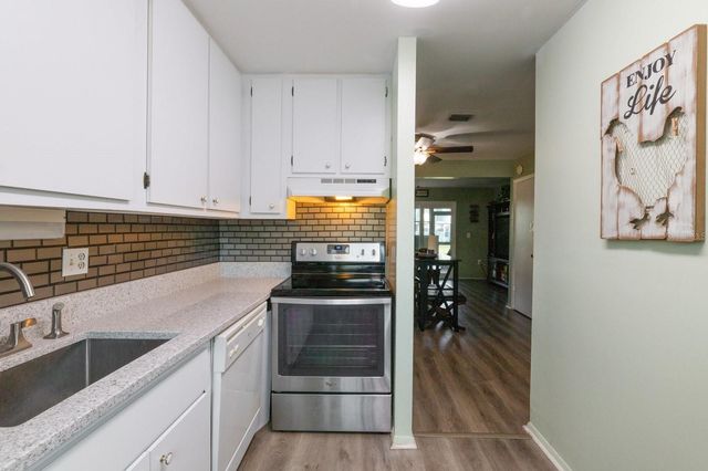 195 114TH AVENUE NE 195, St Petersburg, FL 33716