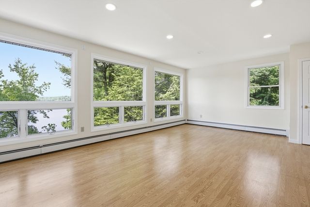18 Deer Run, Littleton, MA 01460