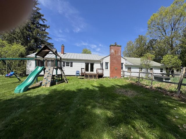 58 Hamilton Place Extension, Richford, VT 05476