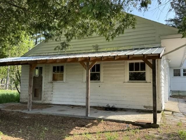 58 Hamilton Place Extension, Richford, VT 05476