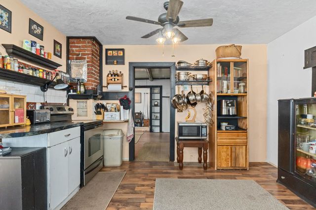 3063 Hungry Hill Rd, Kettle Falls, WA 99141