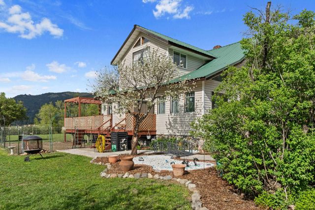 3063 Hungry Hill Rd, Kettle Falls, WA 99141