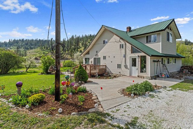 3063 Hungry Hill Rd, Kettle Falls, WA 99141
