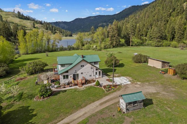 3063 Hungry Hill Rd, Kettle Falls, WA 99141