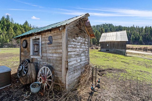 3063 Hungry Hill Rd, Kettle Falls, WA 99141