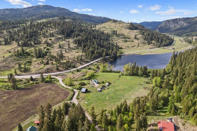 3063 Hungry Hill Rd, Kettle Falls, WA 99141