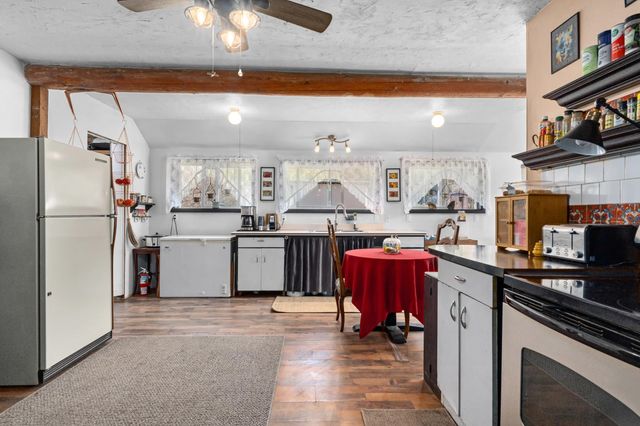 3063 Hungry Hill Rd, Kettle Falls, WA 99141