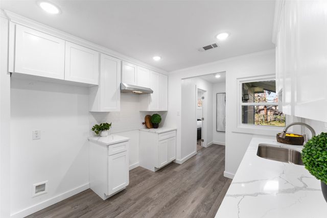 2661 Hudspeth Avenue, Dallas, TX 75216