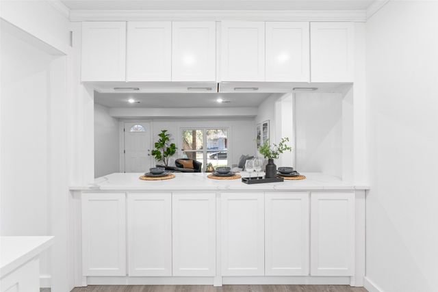 2661 Hudspeth Avenue, Dallas, TX 75216