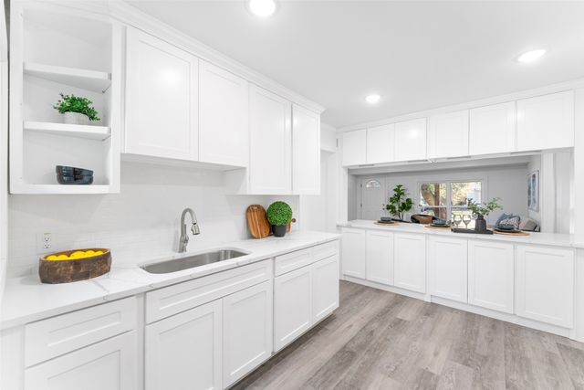 2661 Hudspeth Avenue, Dallas, TX 75216