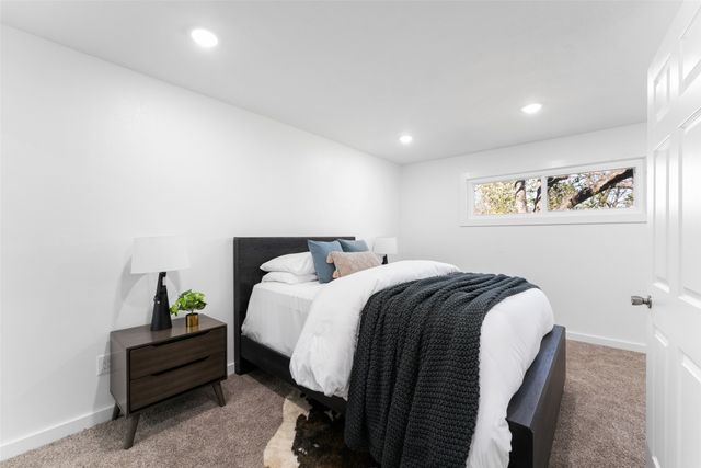 2661 Hudspeth Avenue, Dallas, TX 75216