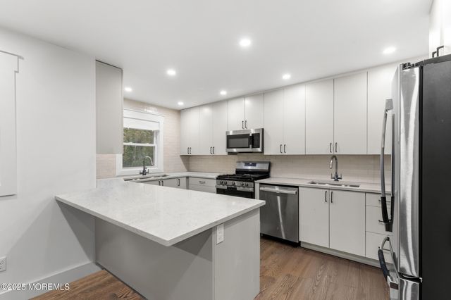 741 Lakehurst Avenue, Jackson, NJ 08527