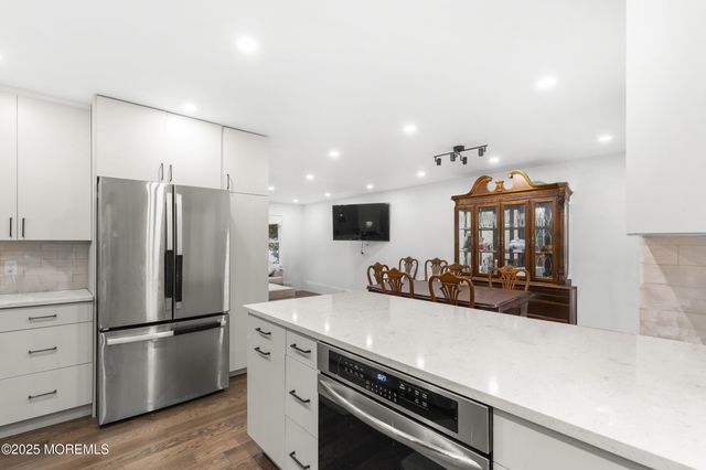 741 Lakehurst Avenue, Jackson, NJ 08527