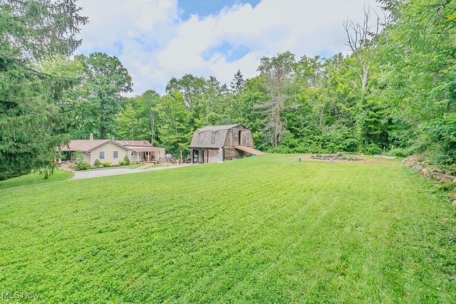 9723 Thwing Road, Chardon, OH 44024
