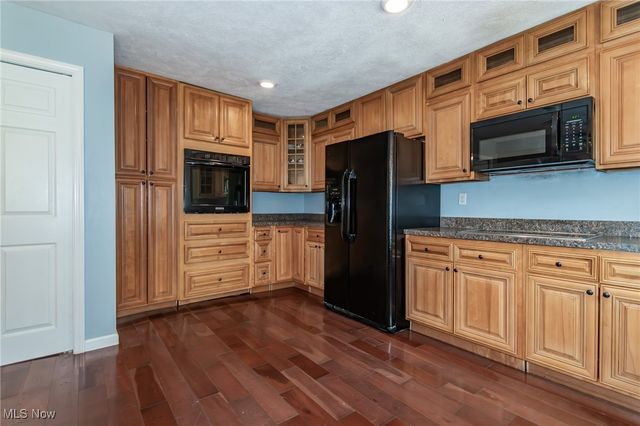 9723 Thwing Road, Chardon, OH 44024