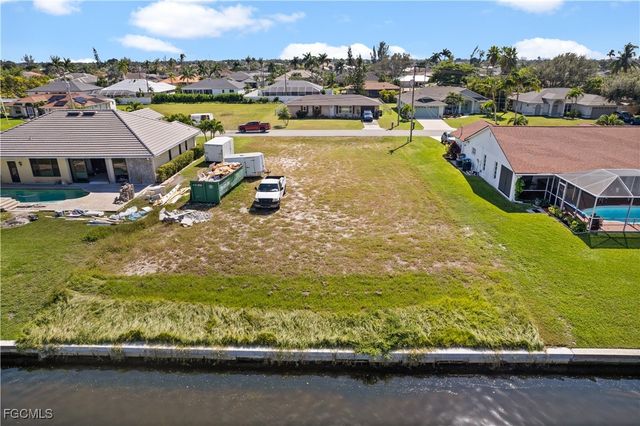 229 SE 28th TER, Cape Coral, FL 33904