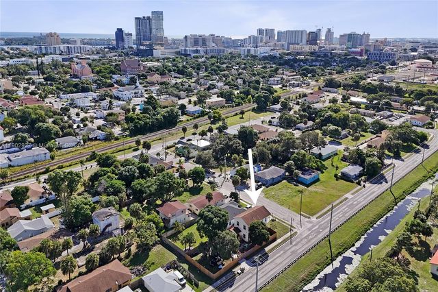 1129 10th St, West Palm Beach, FL 33401