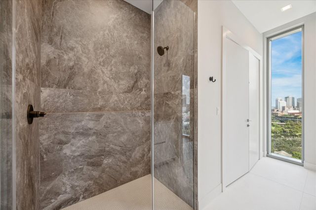 1711 Allen Parkway 1805, Houston, TX 77019