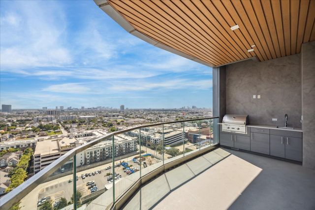 1711 Allen Parkway 1805, Houston, TX 77019