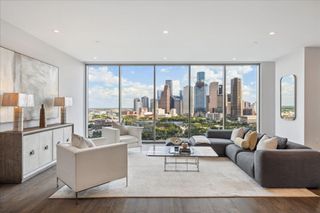 1711 Allen Parkway 1805, Houston, TX 77019