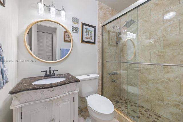 440 E 23rd St 1405, Hialeah, FL 33013