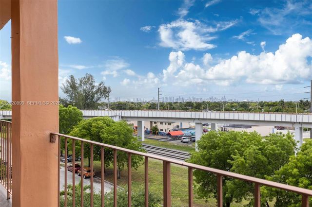 440 E 23rd St 1405, Hialeah, FL 33013