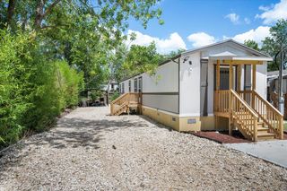 117 Royal ST, Taylor, TX 76574