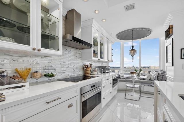 1000 Island Boulevard PH9, Aventura, FL 33160