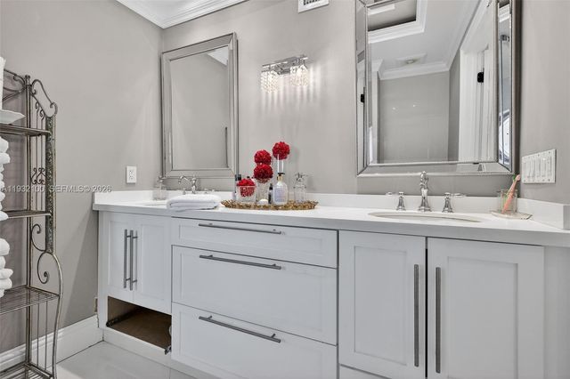 1000 Island Boulevard PH9, Aventura, FL 33160