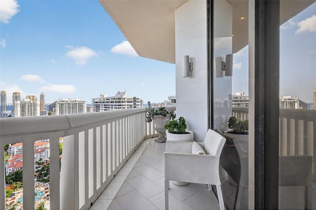 1000 Island Boulevard PH9, Aventura, FL 33160