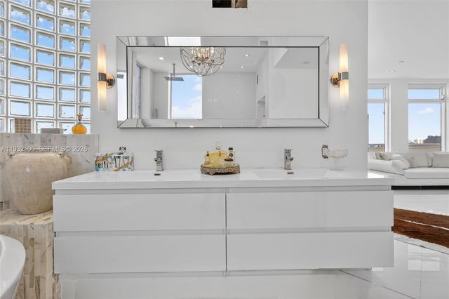 1000 Island Boulevard PH9, Aventura, FL 33160