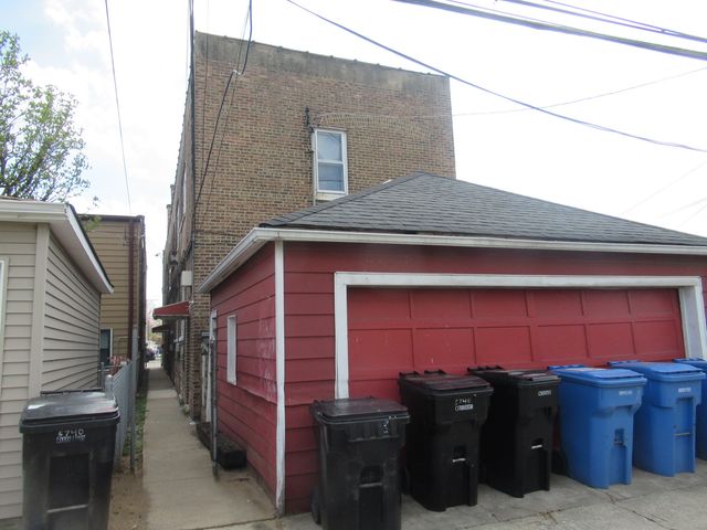 5740 S ARCHER Avenue, Chicago, IL 60638
