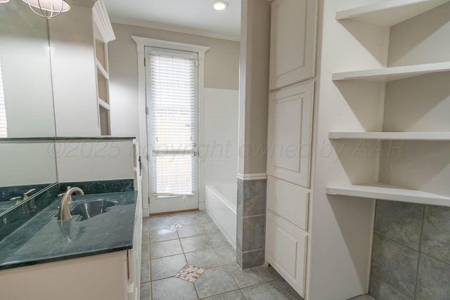 7306 WOODMONT Drive, Amarillo, TX 79119