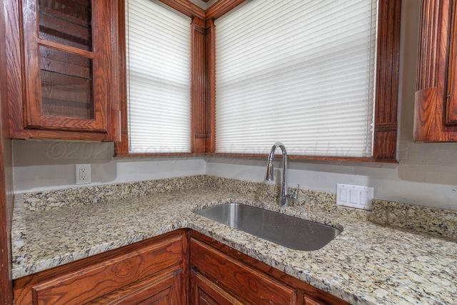 7306 WOODMONT Drive, Amarillo, TX 79119