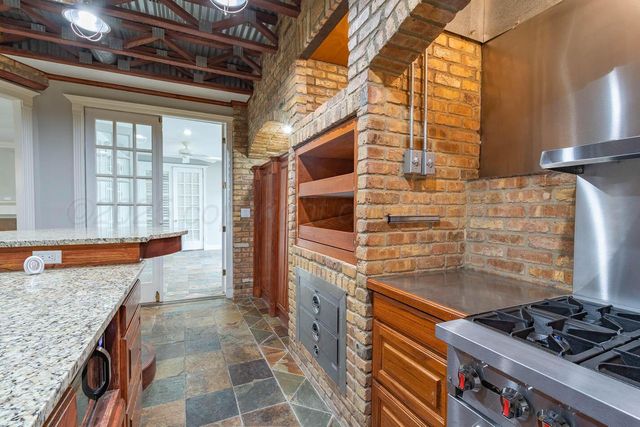 7306 WOODMONT Drive, Amarillo, TX 79119