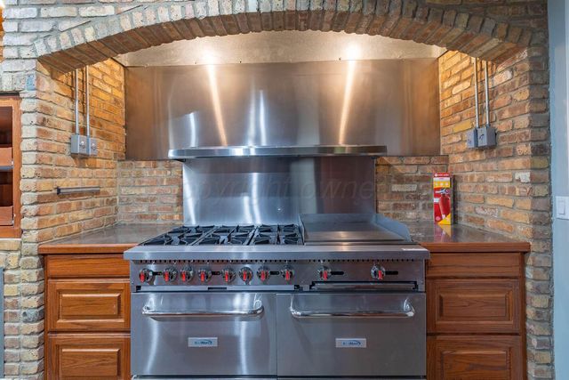 7306 WOODMONT Drive, Amarillo, TX 79119