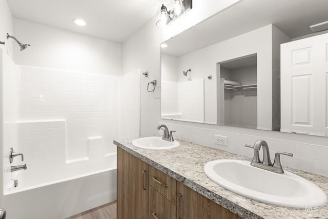 14128 Shiny Spruce St, Caldwell, ID 83607