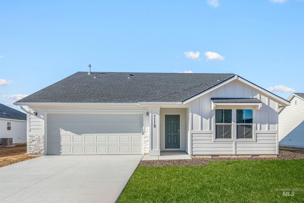 14128 Shiny Spruce St, Caldwell, ID 83607 photo 1