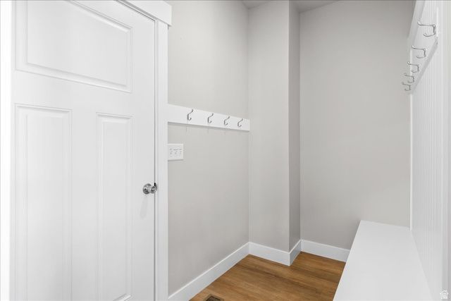 889 E 600 N, Hyde Park, UT 84318