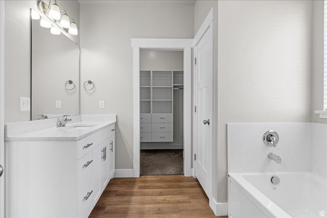 889 E 600 N, Hyde Park, UT 84318