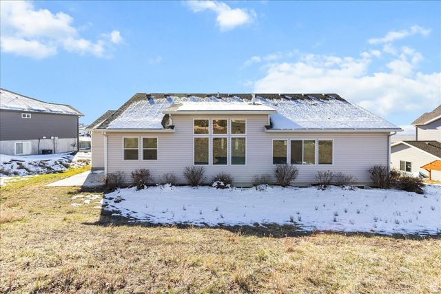 889 E 600 N, Hyde Park, UT 84318