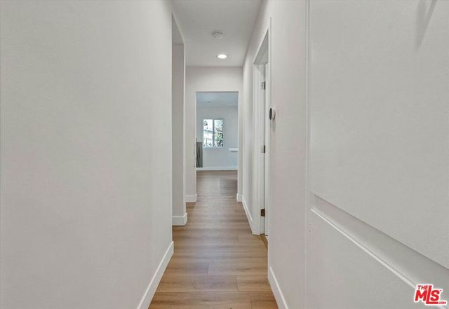 22457 Clarendon St, Los Angeles, CA 91367